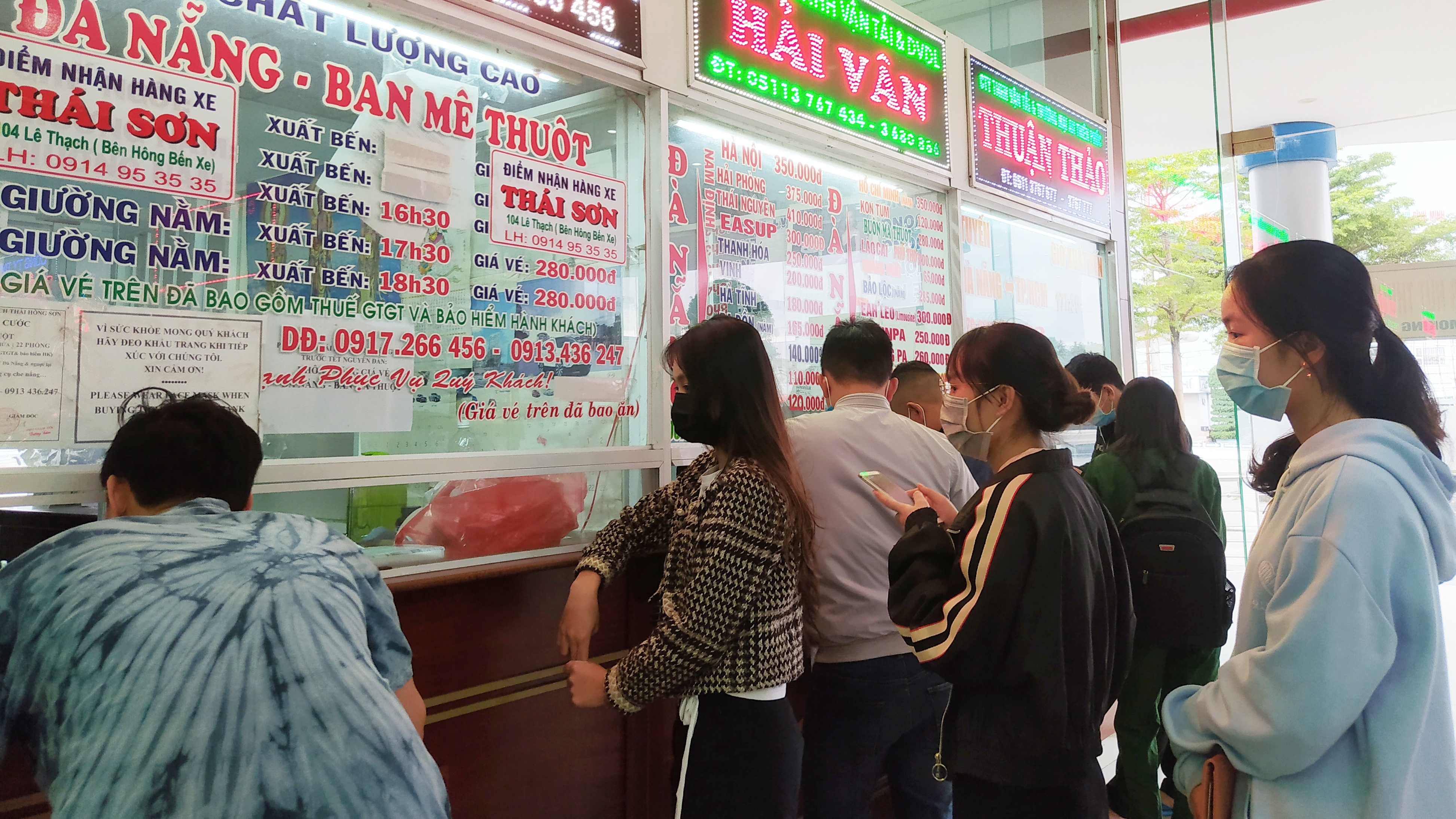 Thay đổi thói quen mua vé xe